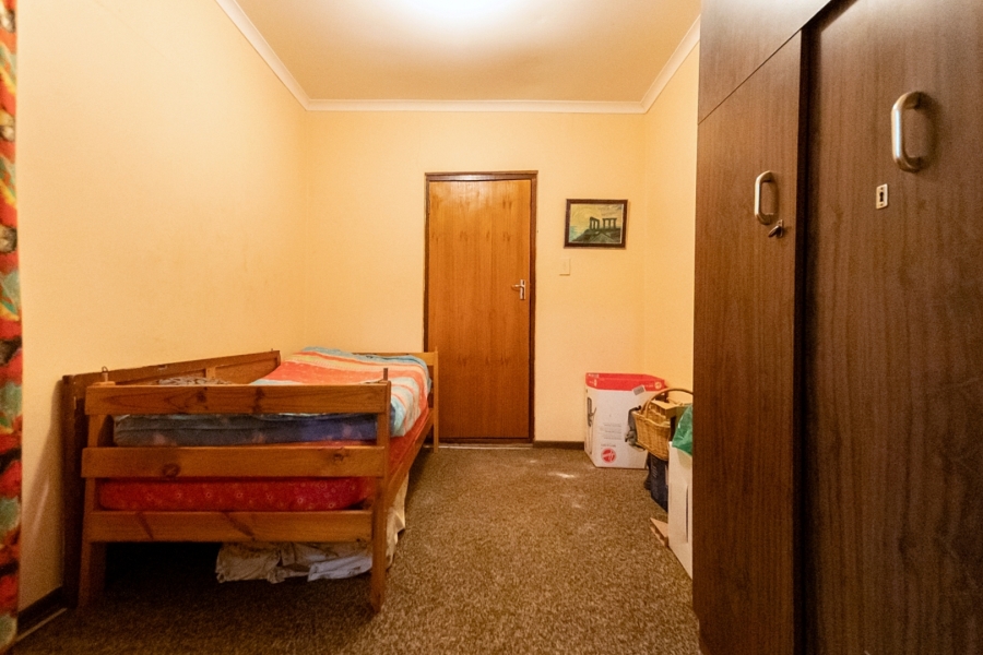 6 Bedroom Property for Sale in Laaiplek Western Cape